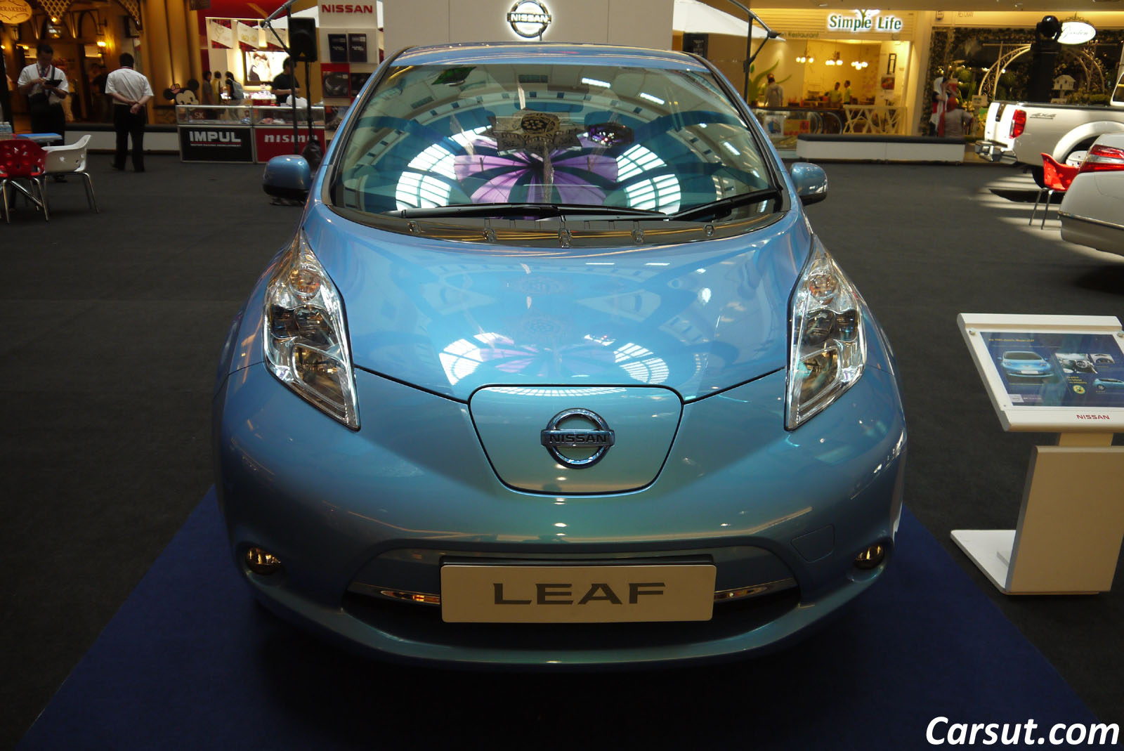 Nissan Leaf: Electric Car With No Gas Needed
